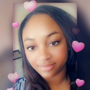 Meet your Posher, Janay